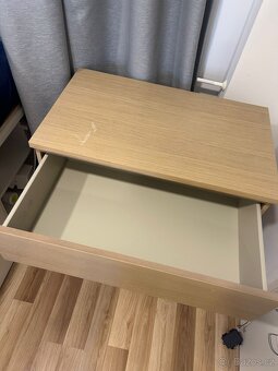 REZERVACE Komoda MALM - 3 šuplíky - 5