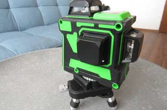 Prodám nový 3D 360° 12 lithiový zelený nivelák Hilda - 5