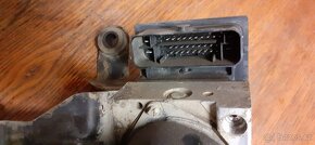 Fabia2,jednotka ABS - 5