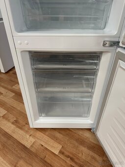 Lednice s mrazákem Bomann (292) - 5