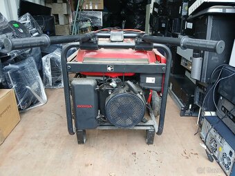 Prodám elektrocentrálu Honda EM 5500 - 5