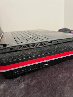 Herní notebook MSI Cyborg A15VF-1091CZ - 5