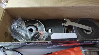 Elektrická úhlová bruska s regulací otáček 1300W 125mm, Kraf - 5