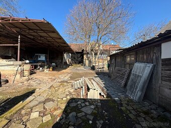 Prodám většinový podíl, 2 byty, 3307m2, Čeradice - Klobuky - 5