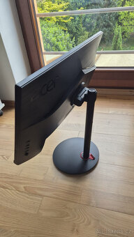 2x Acer Nitro XV240YPb + držák CZC.Office Curve Two Dual - 5