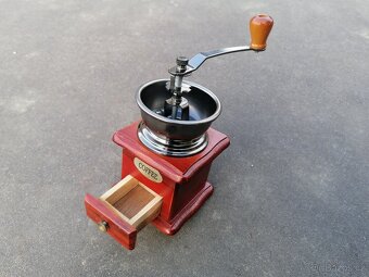 Predám starý mlynček Coffee - 5