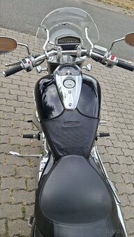 Suzuki Intruder M1800R2 - 5