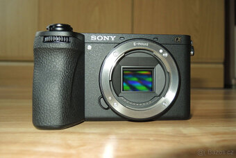 Sony Alpha ILCE-6700 tělo černé (jako nové) se zárukou - 5