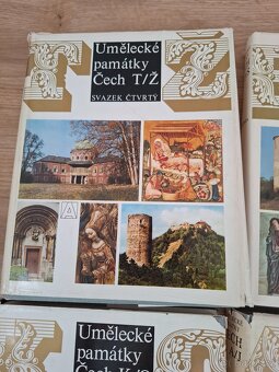 Prodám Umělecké památky ČR celou kolekci 4 knih - 5