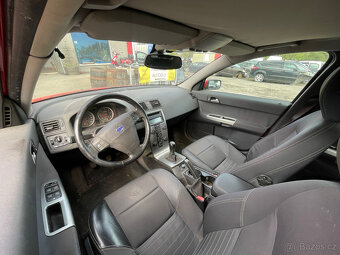 Volvo V50 combi na náhradní díly - 5