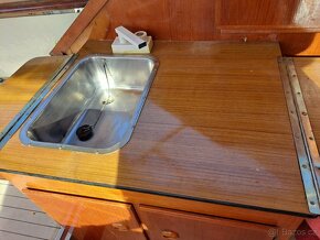 Motorová kajutová loď Windy 24 - 5