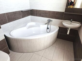 1+kk zařízený v RD, 10.000 Kč se vším, cizinci nevadí... - 5