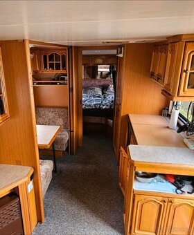 Karavan hobby de luxe 8m celoroční karavan k bydlení - 5