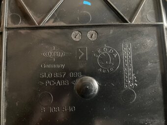 Prodám kastlík (přihrádka) Škoda Yeti - 5