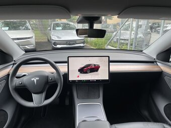 Tesla Y Long Range 4WD, ČR - 5
