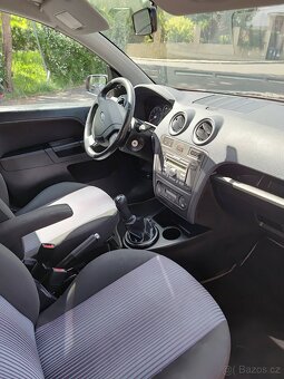FORD FUSION 1.4i benzín 59 kW, koupeno nové v ČR, 1.majitel - 5