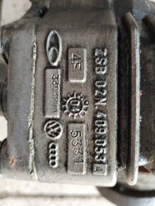 rozvodovka 02N409053A - 5