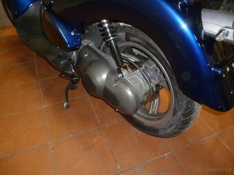 Aprilia Scarabeo 200. rok 2002. Najeto 34677km. - 5