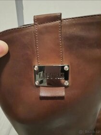 Dámské Kožené kozačky značky Lasocki zakoupené v CCC - 5