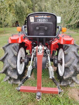 Malotraktor Mitsubishi + vlečka - 5