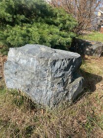 Čedičové kameny na zahradu - 5