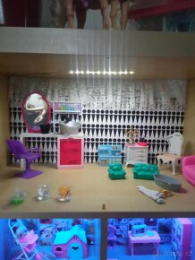 Osvětlený domeček pro barbie - 5