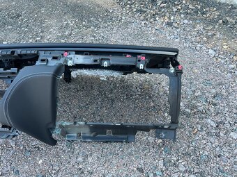 BMW X5/X6 F15/F16 Palubní deska 9276237 - 5