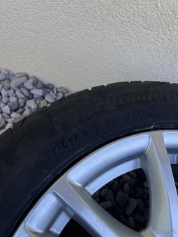 Kola 5x108 16 s pneu 205/55 R16 - 5