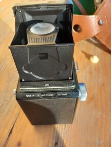 Prodám starý fotoaparát Flexaret IV - 5
