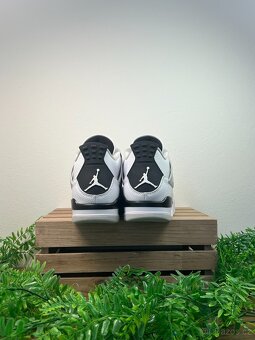 Air Jordan 4 Retro "Military" (44) - 5