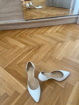 Dámské lodičky na podpatku Baťa -kůže, 40,možno i na svatbu - 5