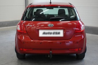 Kia Ceed 1.4i , 77 kW benzín, 2011 - 5