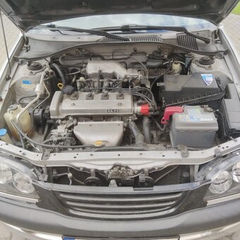 prodám TOYOTA AVENSIS kombi, benzín, 1.6, 81 kW - 5