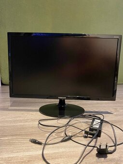 Monitor Samsung S24D330 – 24" Full HD - 5