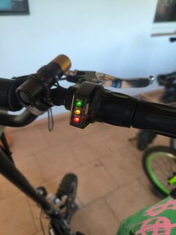 Prodám anebo vyměním elektrickou koloběžku Vega Xtreme cros - 5