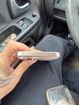 iPhone 16 pro max 1tb - 5