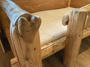 Srubová masivní postel - 5