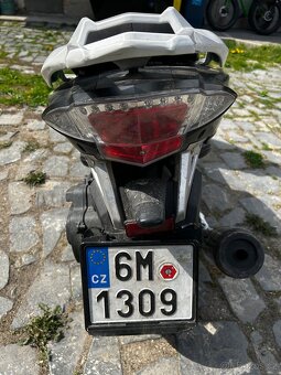 Skůtr - 5