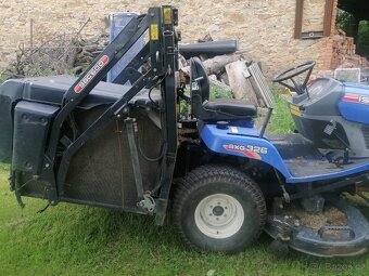 Profesionální travní traktor ISEKI SXG326H – 15,4 kW, Diesel - 5