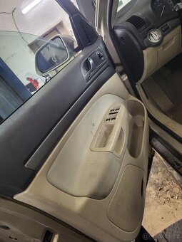 Prodám díly z vozu Škoda Octavia 2 2.0 tdi dsg - 5