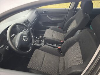 Volkswagen Golf IV 1.6mpi 77kw původ IT, první majitel. - 5