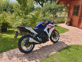 Honda CBR 250R - 5