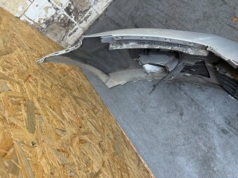 Predni naraznik Vw Golf 6 5-dverak stribrny - 5