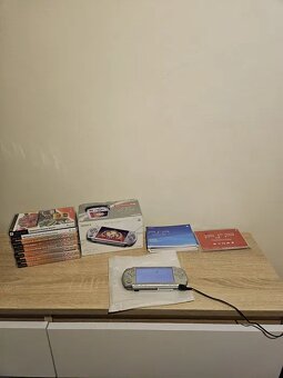 Konzole Sony PSP 3004 Mystic Silver + hry krabice pouze - 5