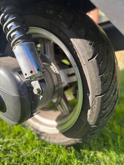 Suzuki Burgman 650 - 5