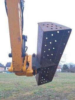 Naklápěcí hlavy pro bagry od 2 do 16 tun hydraulický upínač - 5