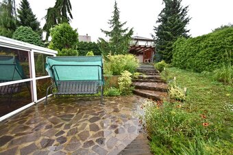 Prodej luxusního domu 6+1, garáž, Hoštice u Vodochod - 5