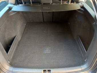 Volkswagen Passat B6 1.9 TDI 77 kW (2006) - 5