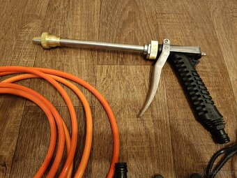 Vysokotlaká myčka AKU 12V - 5