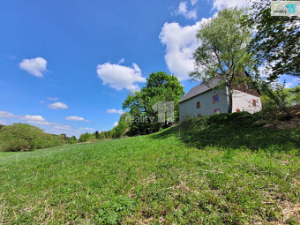 Prodej pozemku, inženýrské sítě na hranici, 2335 m2, kousek - 5